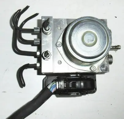 Nissan Juke I F15 ABS Pump 47660HY00D 5323K051
