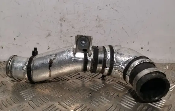 KIA Sorento Turbo air intake inlet pipe/hose
