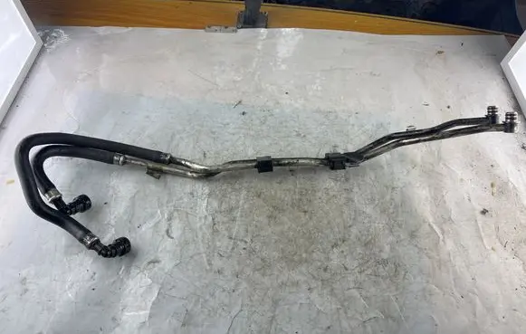Jaguar XJ X351 Gearbox oil cooler pipe/hose 9X237R081AC