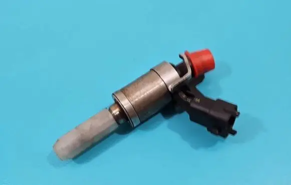 Land Rover Discovery Sport Fuel injector 0261500417 IMPRK1360852