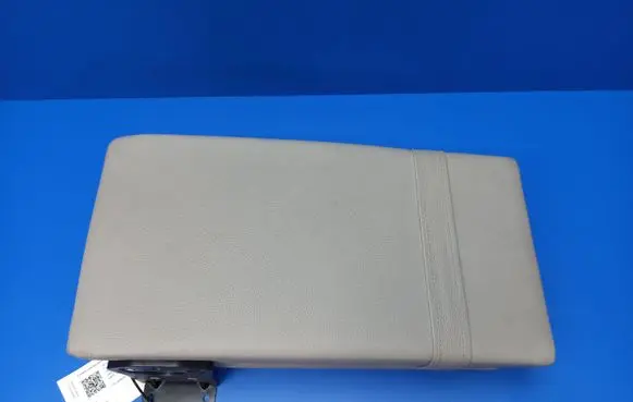 Mercedes-Benz S W220 Rear seat armrest A2209702930