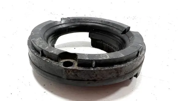 BMW 5 F10 F11 Front coil spring rubber mount 3133679883401 6798834 49348710