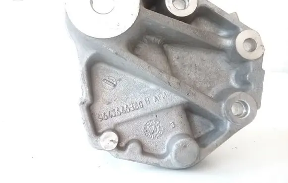 Citroen C5 Engine mounting bracket 9647646380