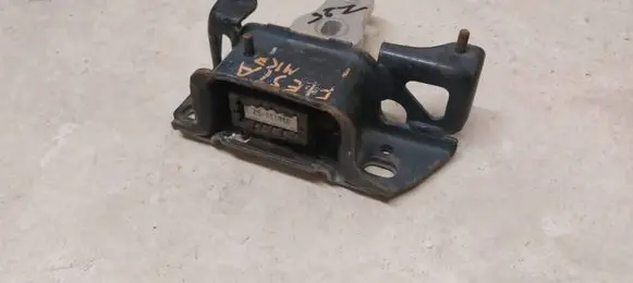 Ford Fiesta Engine mount bracket 8V517M121AE AV597M121AA