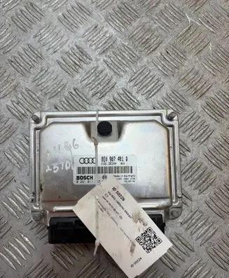 Audi A6 S6 C5 4B Engine control unit/module 8E0907401Q 0281011135 0281011135810