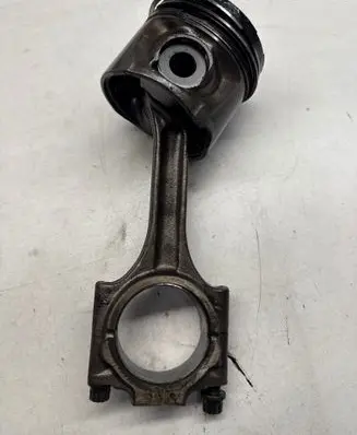 Volvo XC60 Connecting rod/conrod 81L118