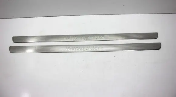 Mercedes-Benz C W204 sill trim set (inner) A2046801935