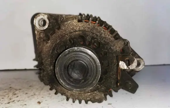 Nissan X-Trail T31 Generator/alternator 23100