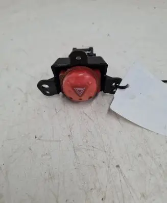 Nissan Almera Tino Hazard light switch 06016