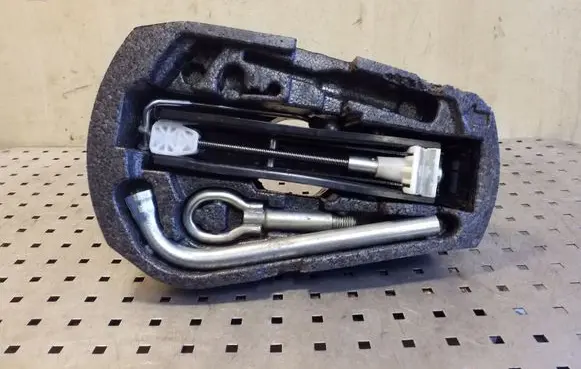 Volkswagen Polo V 6R Tool set 6R0011031B 6K0803615C 4D0012219A