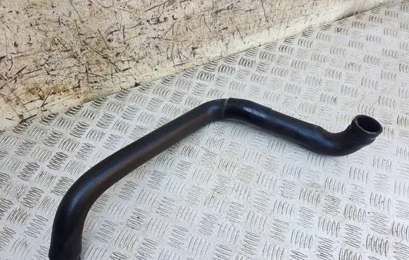 Mercedes-Benz CL C140 Engine coolant pipe/hose 1405000875