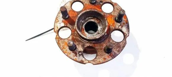 Honda CR-V Rear wheel hub