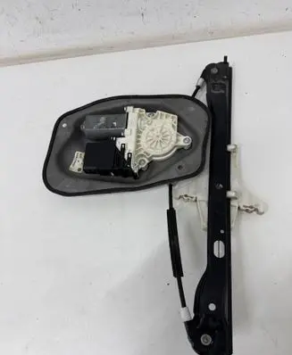 Volkswagen Jetta V Front door window regulator with motor 1K5839461