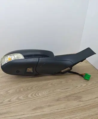 Volvo S80 Front door electric wing mirror 30799892