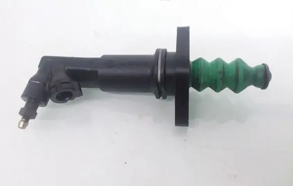 Clutch slave cylinder