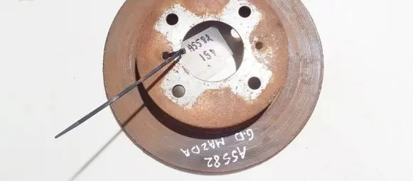 Nissan Almera N16 Rear brake disc neventiliuojamas