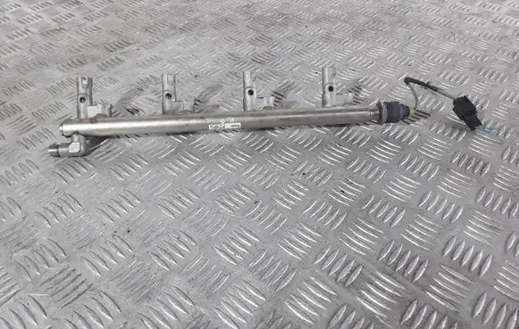 Land Rover Range Rover Sport L320 Fuel main line pipe 8W939G774AE CF33V 0110154223
