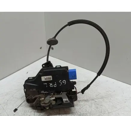Volkswagen Golf V Front door lock 3D1837016 1K4837086