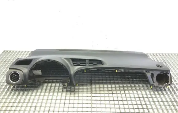 Toyota Yaris Dashboard 