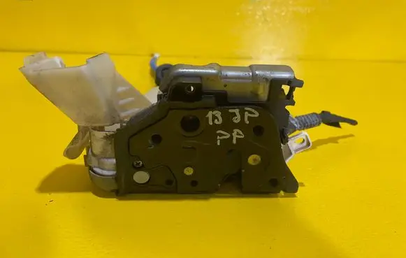 Audi A4 S4 B8 8K Front door lock 8J2.837.016.C