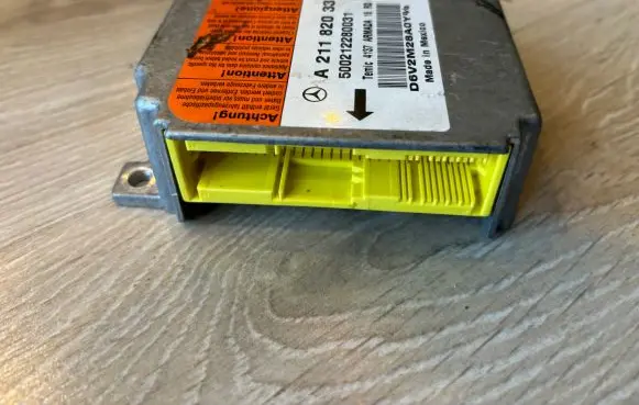 Mercedes-Benz E W211 Airbag control unit/module A2118203385 500212280031 2118203385