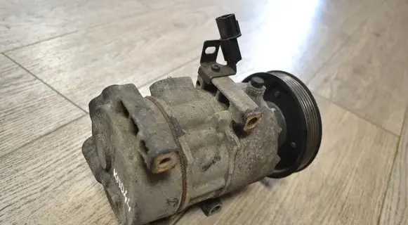 Hyundai i40 Air conditioning (A/C) compressor (pump) DVE13
