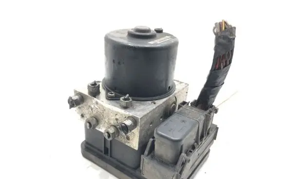 Volvo V50 ABS Pump 30736588