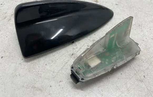 BMW 5 GT F07 Aerial GPS antenna 30000953BF