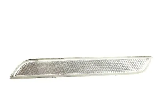 BMW X6 M Front reflector 7187087
