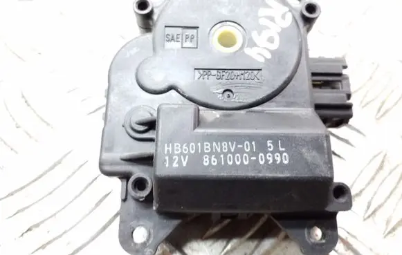 Mazda 3 I Air flap motor/actuator HB601BN8V