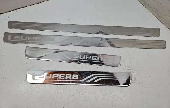 Skoda Superb B8 (3V) sill trim set (inner) 3V0853813F 3V0853814F