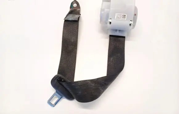 Tesla Model S Rear seatbelt 1021792-00-B