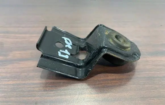 Subaru Forester SK Radiator mount bracket