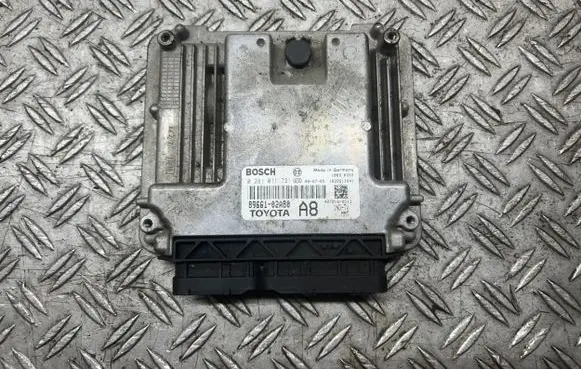 Toyota Corolla E120 E130 Engine control unit/module