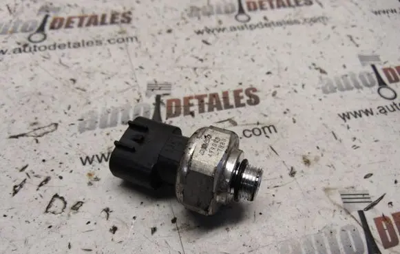 Toyota Auris 150 Air conditioning (A/C) pressure sensor 4990007880