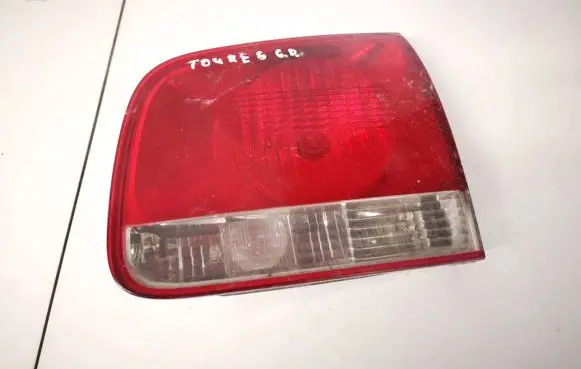 Volkswagen Touareg I Tailgate rear/tail lights 7l6945094j