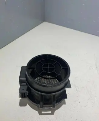 Volvo S40, V40 Mass air flow meter 30611231 70342000 5WK9604