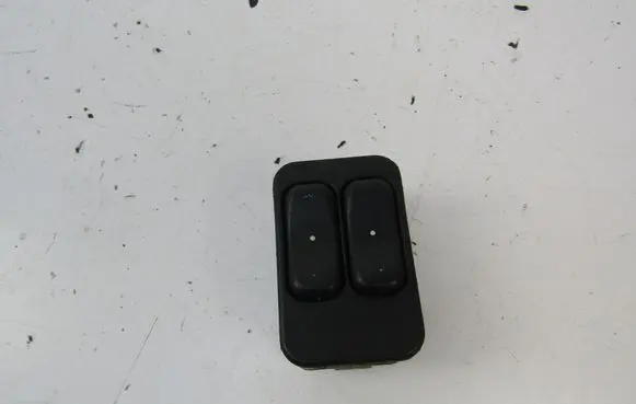 Opel Meriva A Electric window control switch 13363202
