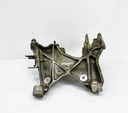 Audi A4 S4 B9 8W Engine mounting bracket 8W0399296E