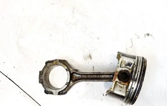 Nissan Murano Z50 Piston with connecting rod