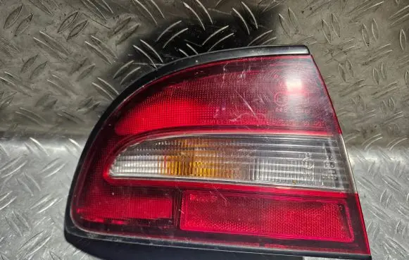 Mitsubishi Galant Rear/tail lights 0431593L 0431593