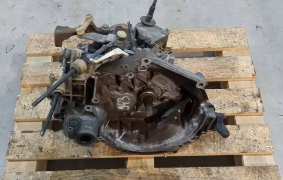 Peugeot 307 Manual 5 speed gearbox 20CQ15