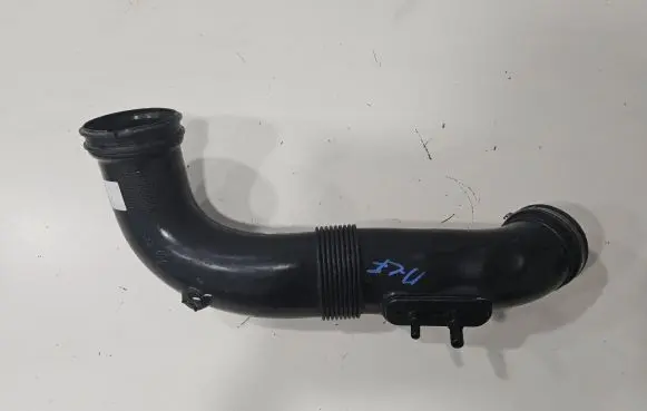Alfa Romeo Giulia Air intake hose/pipe A947