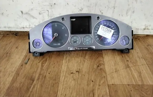 Volkswagen Phaeton Speedometer (instrument cluster) 0263619103