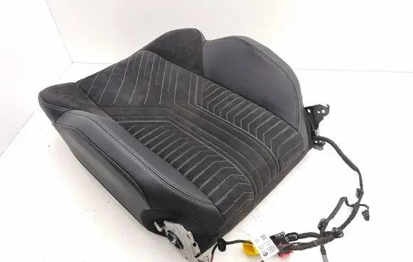 Peugeot 3008 III Front driver seat 