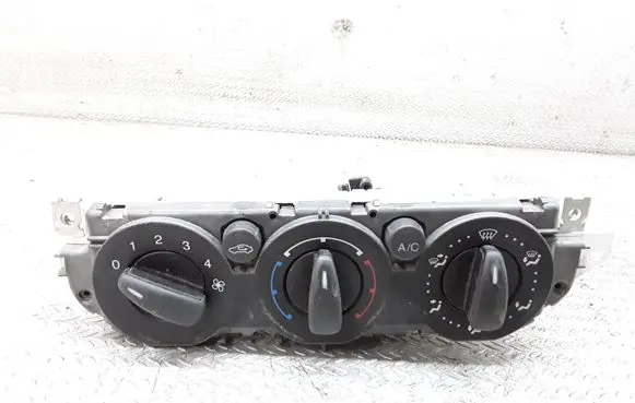 Ford Focus Climate control unit 3M5T19980AD