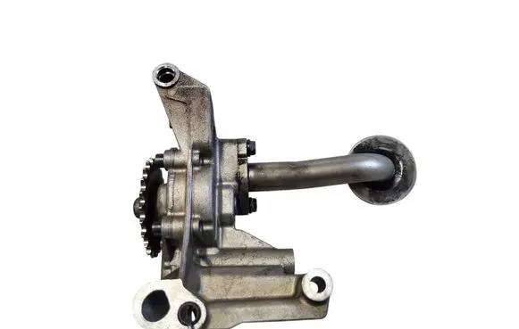 Volkswagen Caddy Oil pump 038115105C