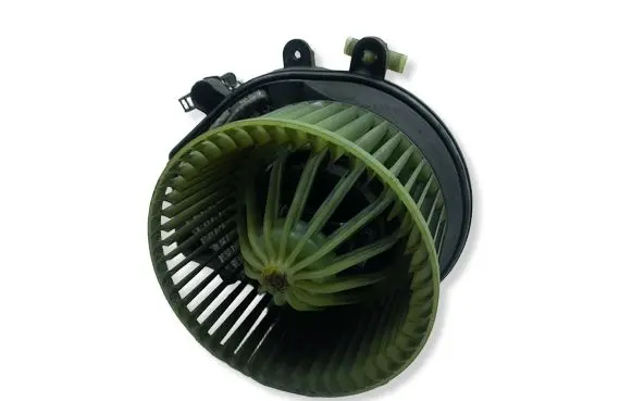 Volkswagen PASSAT B5.5 Heater fan/blower 740221233FKASACJA 740221233F