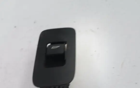 Volvo S80 Electric window control switch 31394840