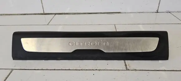 Citroen C4 Grand Picasso Front sill trim cover 9677703377 37839 97710A2